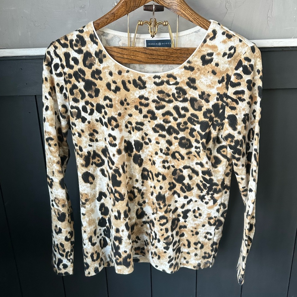Karen Scott Leopard Print Women's Top Long‎ Sleeve Soft size Small